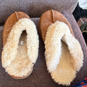 Cozy Brown and Cream Women's Slippers